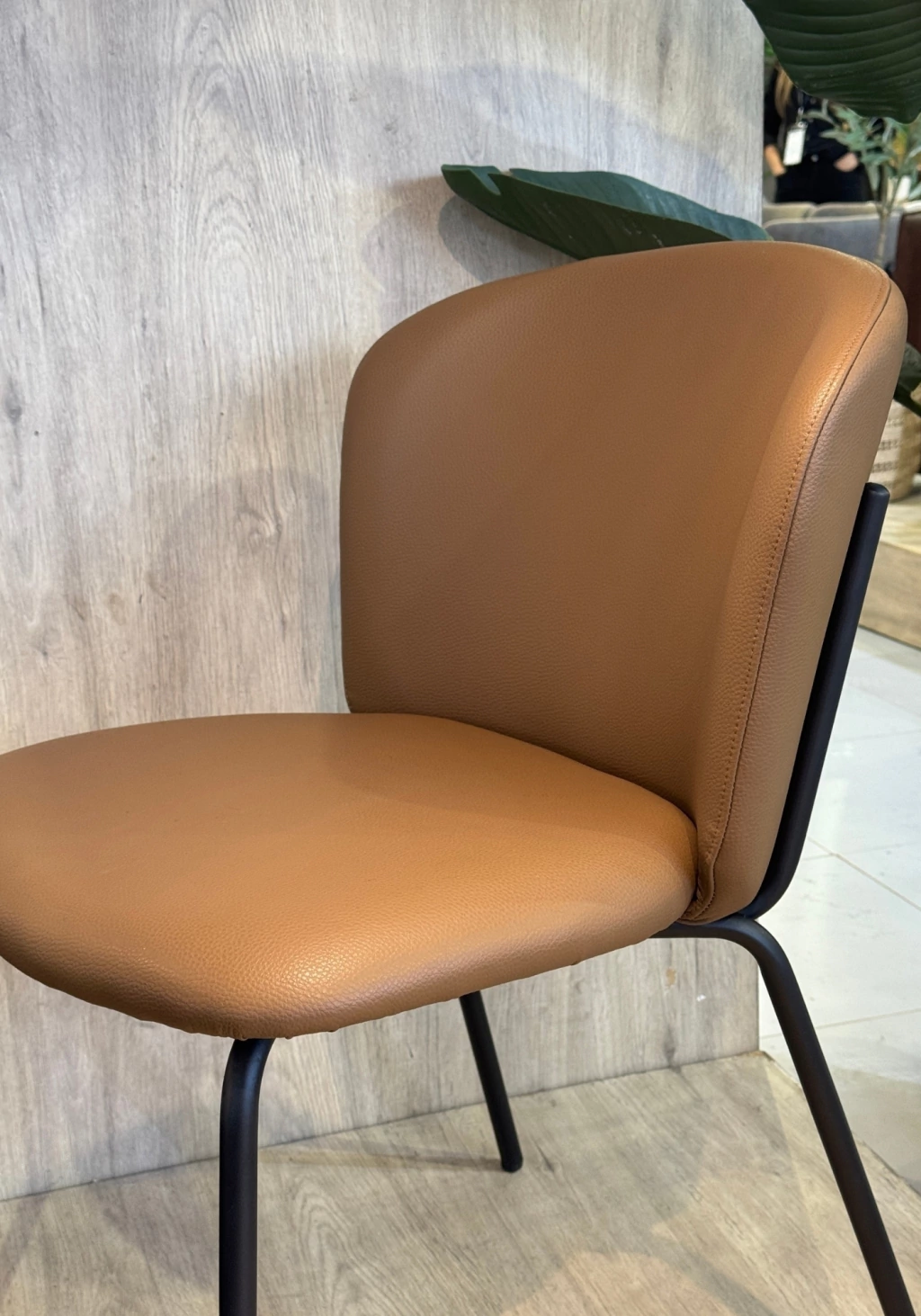 Silla Logan Ecocuero - Set 2 unidades (Marron)